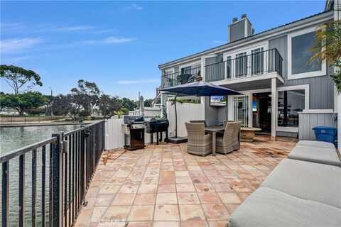 3625 Windspun Drive, Huntington Beach, CA 92649