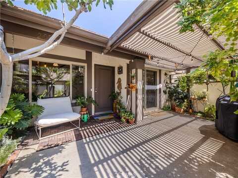 25786 Vista Fairways Drive, Valencia, CA 91355