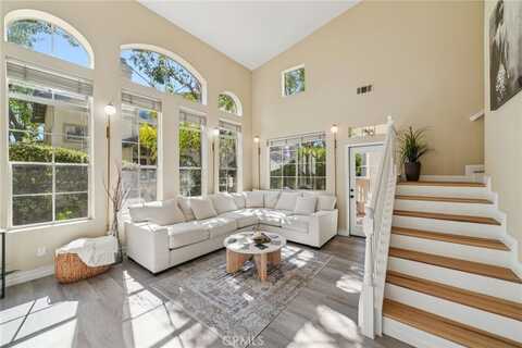 44 Tierra Montanosa, Rancho Santa Margarita, CA 92688