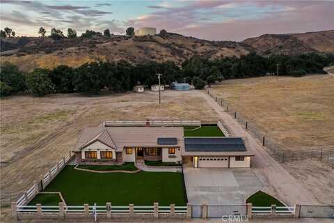 21565 Cleardale Street, Newhall, CA 91321