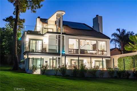4520 Park Cordero, Calabasas, CA 91302