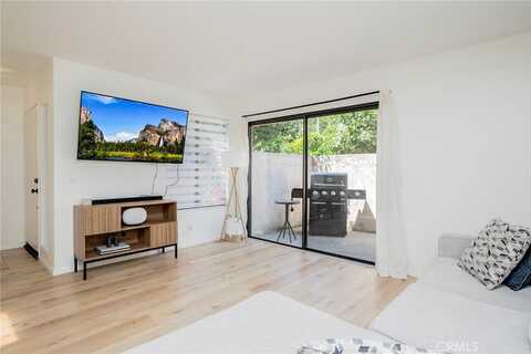 8025 70th Street, Paramount, CA 90723