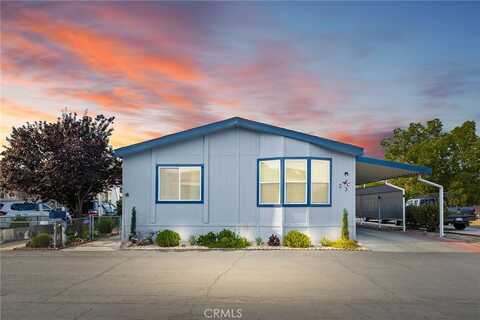 530 W Devonshire Avenue, Hemet, CA 92543