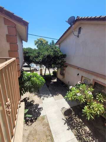 9229 Stewart And Gray Road, Downey, CA 90241
