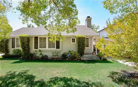 13964 Peach Grove Street, Sherman Oaks, CA 91423