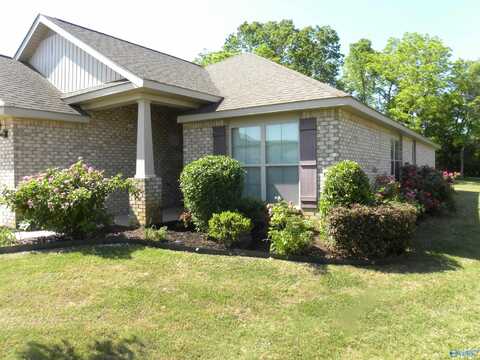 202 Ashbrook Circle, Harvest, AL 35749