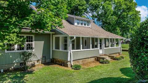 2100 Godfrey Avenue NE, Fort Payne, AL 35967