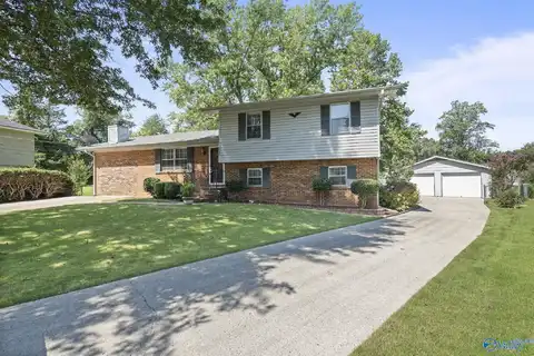 3728 Oakdale Court NW, Huntsville, AL 35810