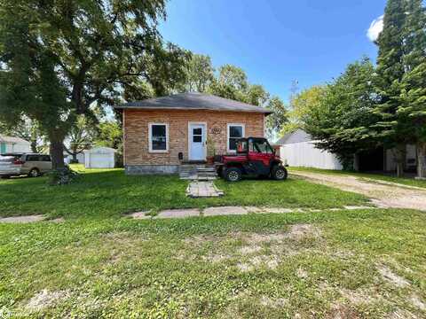 708 2Nd Street SW, Clarion, IA 50525