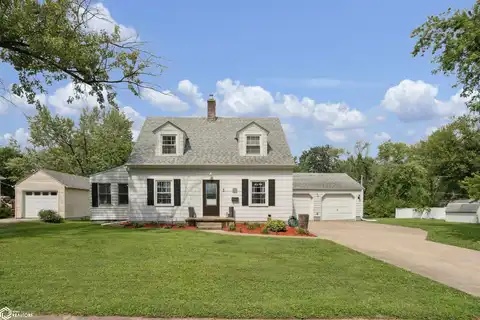 203 E Golf Avenue, Ottumwa, IA 52501