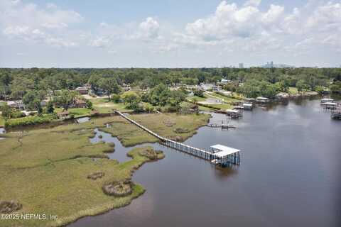 6221 KELLOW Drive, Jacksonville, FL 32216