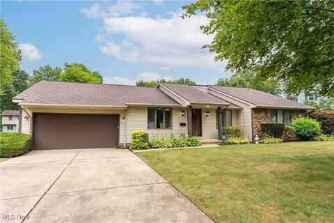 824 Sawmill Trail NE, Massillon, OH 44646