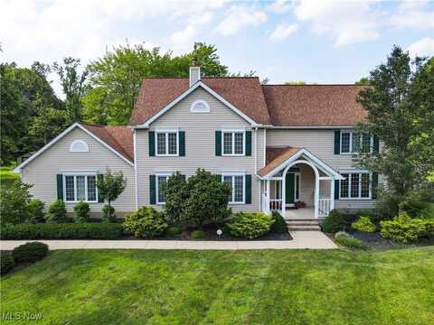 2040 Valley Park Circle, Broadview Heights, OH 44147