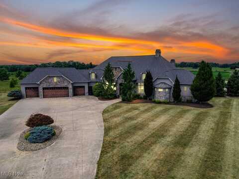 1771 Midway Street NW, Uniontown, OH 44685
