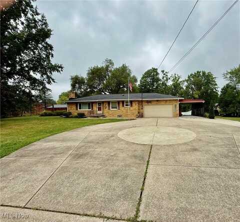 4490 Stow Road, Stow, OH 44224