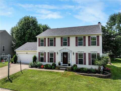 224 Weatherstone Court, Copley, OH 44321