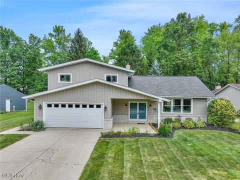 32055 Tracy Lane, Solon, OH 44139