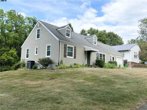 1822 Wicliff Avenue NE, Massillon, OH 44646