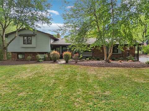 13932 Fox Hollow Drive, Novelty, OH 44072