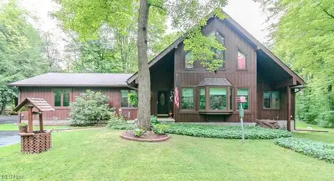 10635 N Woods Circle, Chardon, OH 44024