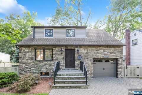 12 Morningside Avenue, Cresskill, NJ 07626