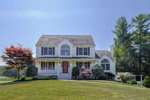 10 Hummingbird Lane, Derry, NH 03038