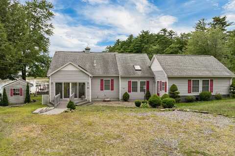 27 Collette Drive, Hampstead, NH 03841