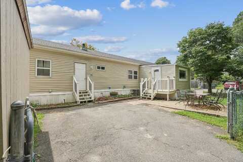 75 S Polcy Street, Salem, NH 03079