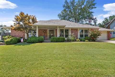 4132 E 62nd Place, Tulsa, OK 74136
