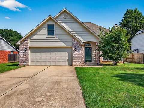 6815 E 79th Street, Tulsa, OK 74133