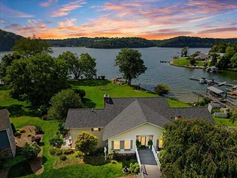6760 Circle Drive, Radford, VA 24141