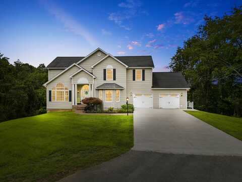 2285 LUBNA Drive, Christiansburg, VA 24073