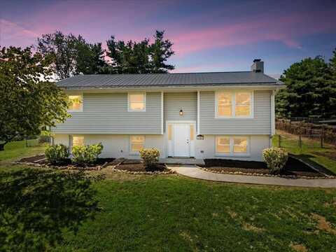 7209 Meadowview Drive, Fairlawn, VA 24141