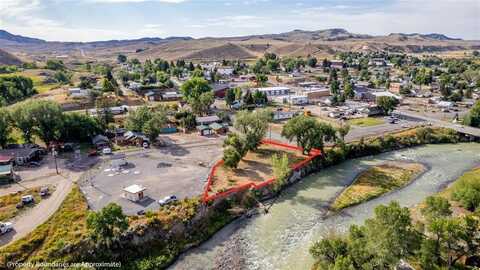 829 Water Ave, Meeteetse, WY 82433