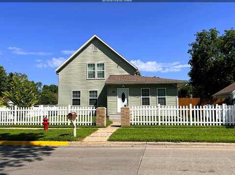 303 E 21st St, South Sioux City, NE 68776