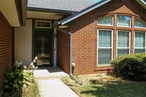 517 SE GOSHAWK Drive, Norman, OK 73072