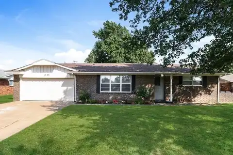 1703 Fedderson Drive, El Reno, OK 73036