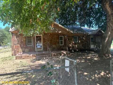 1016 El Reno Avenue, Chickasha, OK 73018