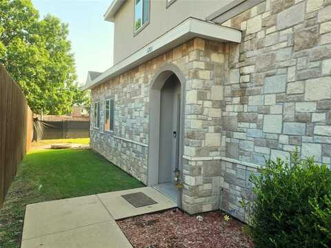 1201 Summerset Lane, Burleson, TX 76028