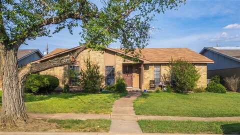 3014 Rockett Drive, Carrollton, TX 75007