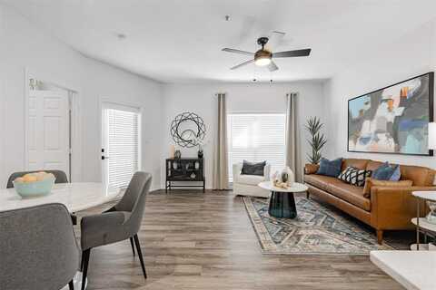 1600 N 9th Street, Midlothian, TX 76065
