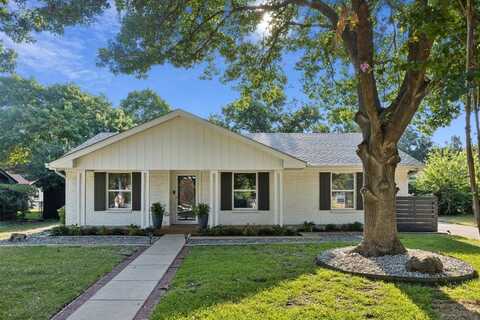8642 Shagrock Lane, Dallas, TX 75238