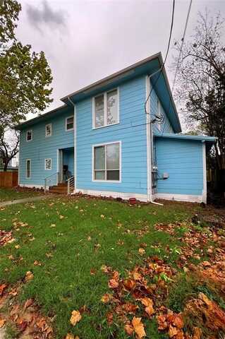 209 W 6th Street, Bonham, TX 75418