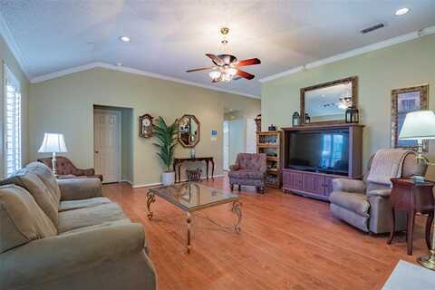 1261 Stonehill Court, Kennedale, TX 76060