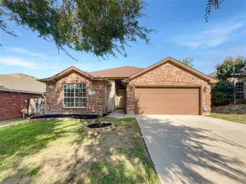 4925 Prestwick Drive, Fort Worth, TX 76135