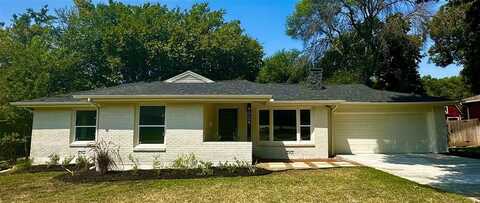 4004 Piedmont Road, Fort Worth, TX 76116