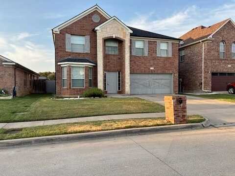 712 Mistymoor Lane, Fort Worth, TX 76052