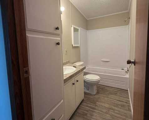 51102 Freedoms Way, Belleville, MI 48111