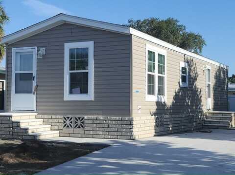 43 Lake Griffin Dr., Fruitland Park, FL 34731