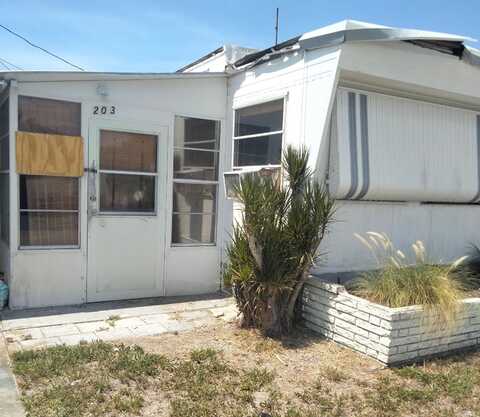 5917 14th St. West, Bradenton, FL 34207